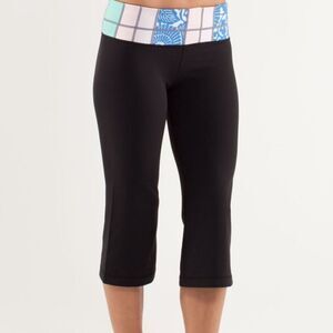 Lululemon‎ Groove Crop Reversible Quilting Size 6